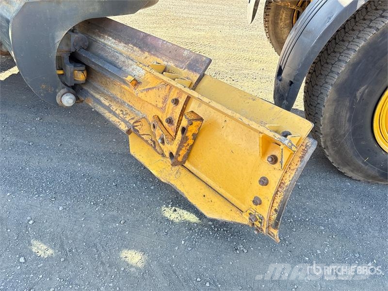 John Deere 772GP AWD Motor Grader Greideriai