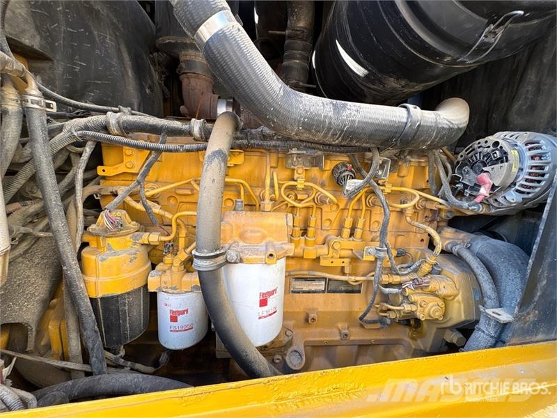 John Deere 772GP AWD Motor Grader Greideriai