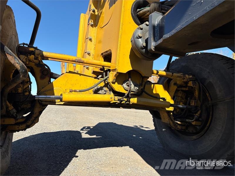 John Deere 772GP AWD Motor Grader Greideriai