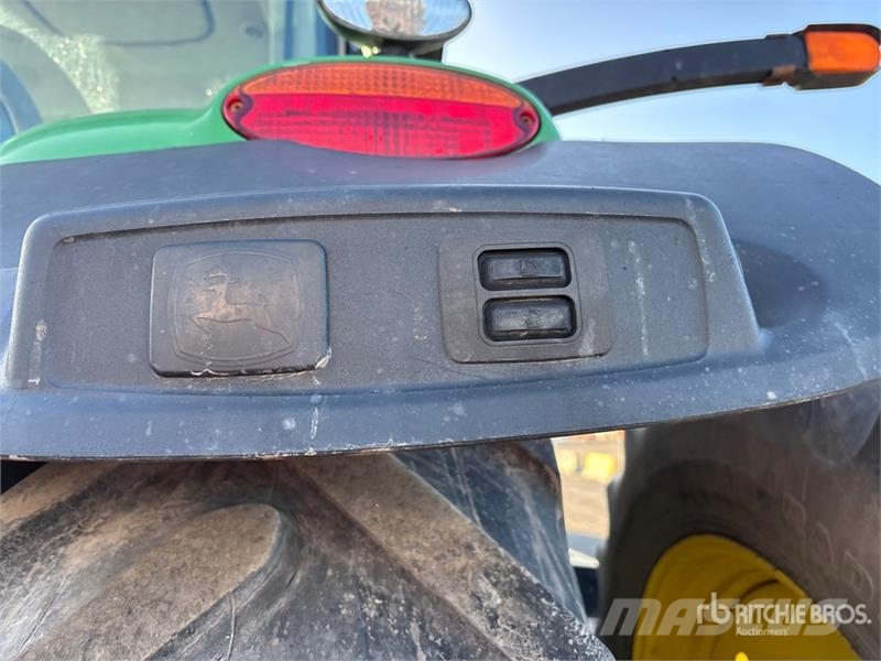 John Deere 8285R الجرارات