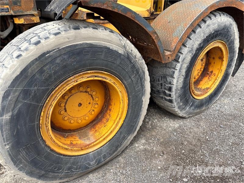 John Deere 870G Motor Grader (Inoperable) Tiehöylät