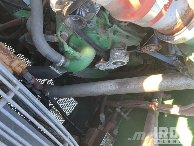 John Deere 953M Track Feller Buncher Валочно-пакетирующие машины