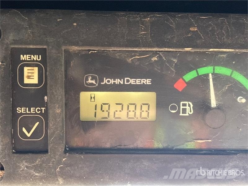 John Deere CT322 لوادر انزلاقية التوجيه