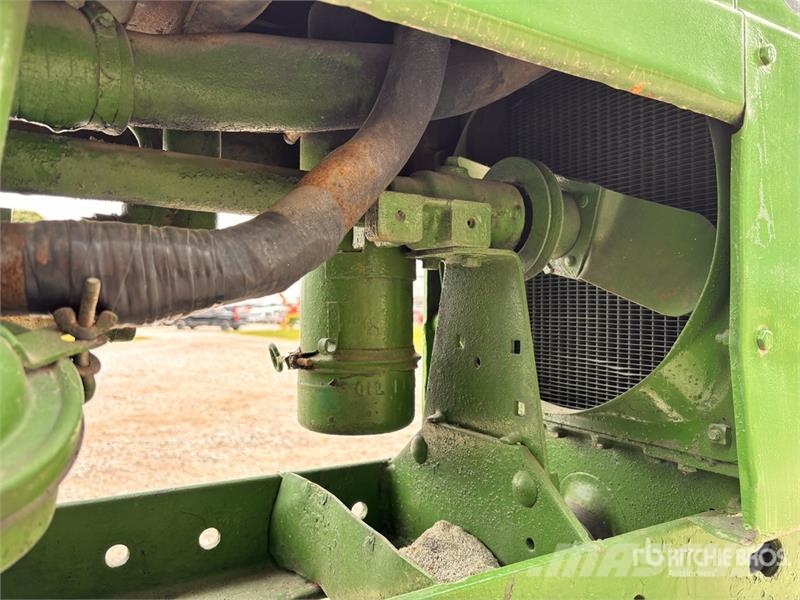 John Deere H 2WD Narrow Front Row Crop Antique Tractor الجرارات
