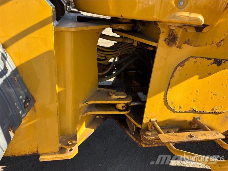 John Deere TC44H Radlader