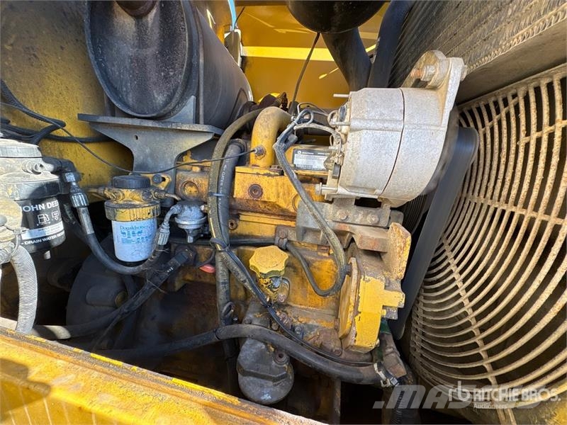 John Deere TC44H Radlader