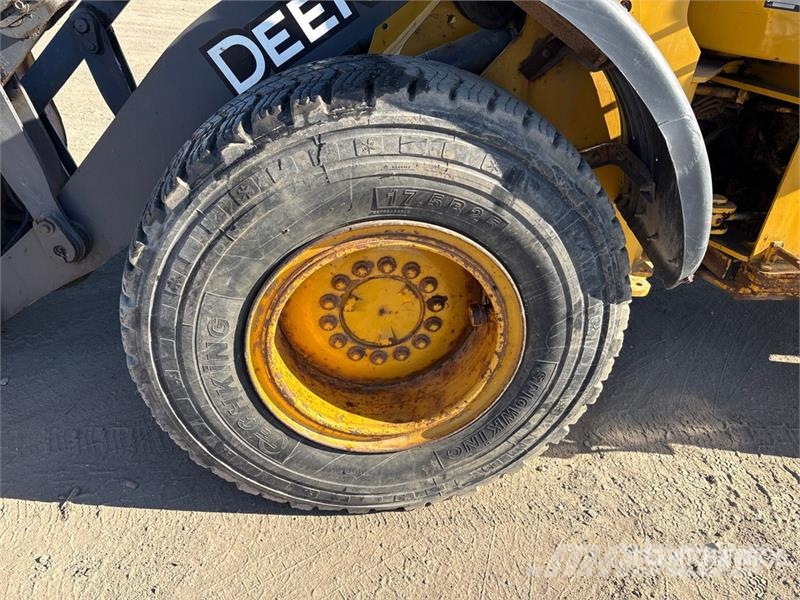 John Deere TC44H Radlader