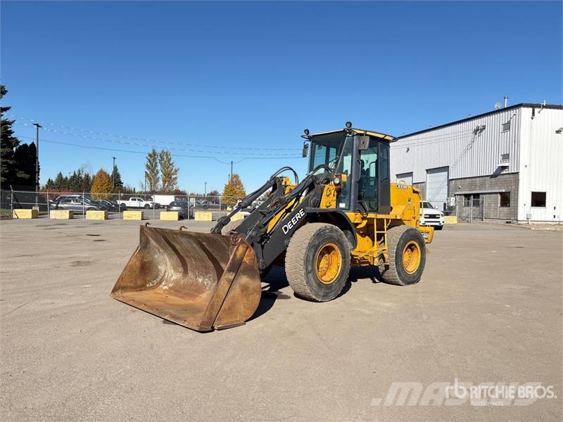 John Deere TC44H Radlader