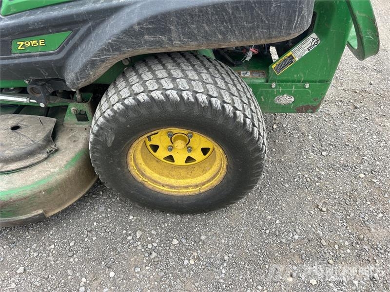 John Deere Z915E Zero-Turn Lawn Mower ركوب الحشائش