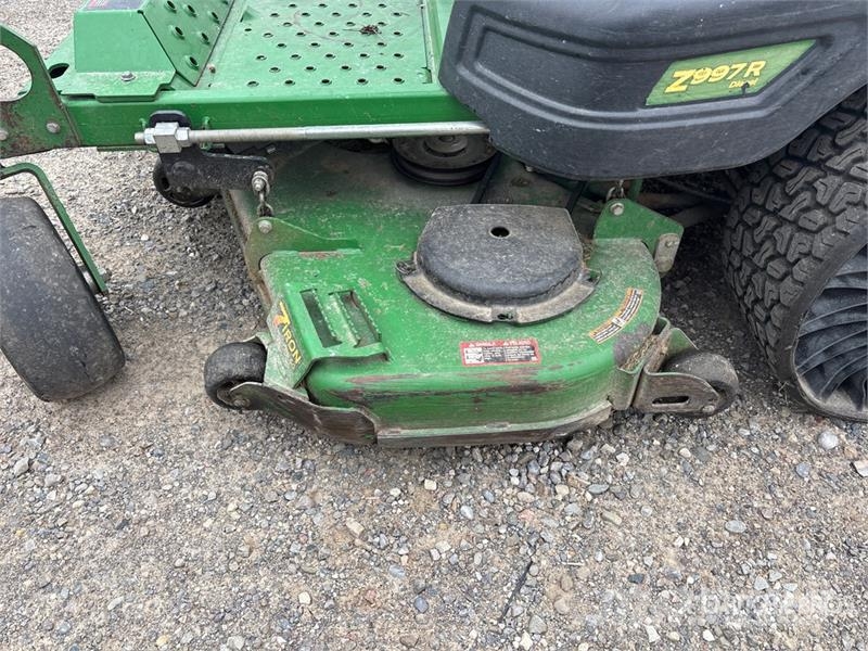 John Deere Z997R ZTrak 4x2 Zero-Turn Lawn Mower Самохідні газонокосарки