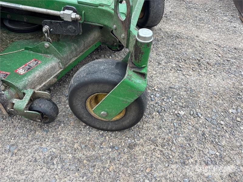 John Deere Z997R ZTrak 4x2 Zero-Turn Lawn Mower Самохідні газонокосарки