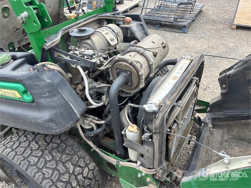 John Deere Z997R ZTrak 4x2 Zero-Turn Lawn Mower Самохідні газонокосарки