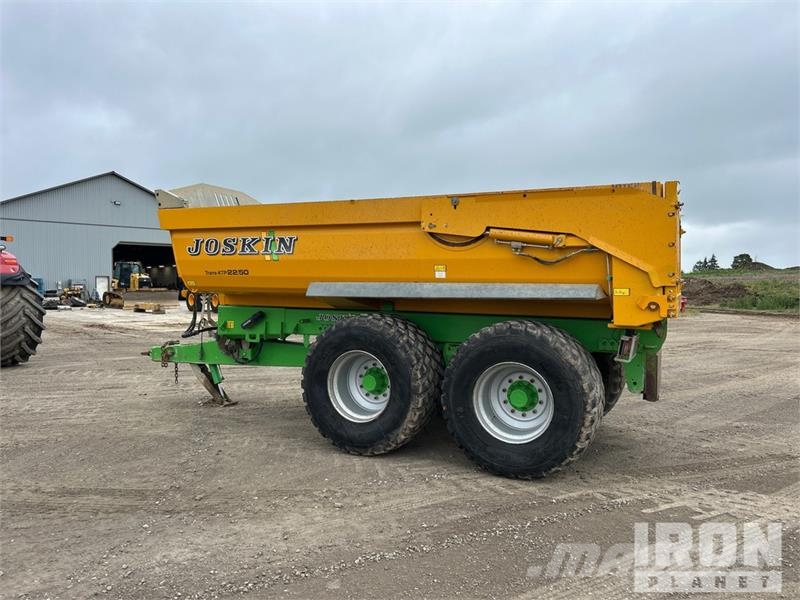 Joskin Trans-KTP 22/50 T/A Off-Road End Dump Trailer Вантажівки / спеціальні