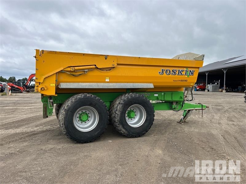Joskin Trans-KTP 22/50 T/A Off-Road End Dump Trailer Вантажівки / спеціальні