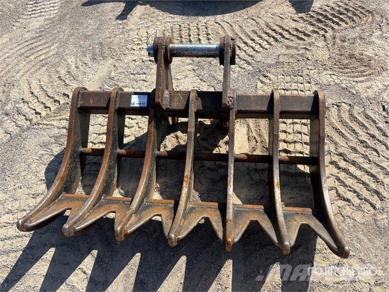  JR 60 in Q/C Excavator Rake Rakes and tedders