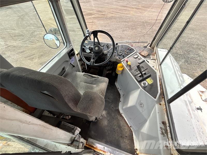 Kalmar 4x2 Spotter Truck Терминальные тягачи