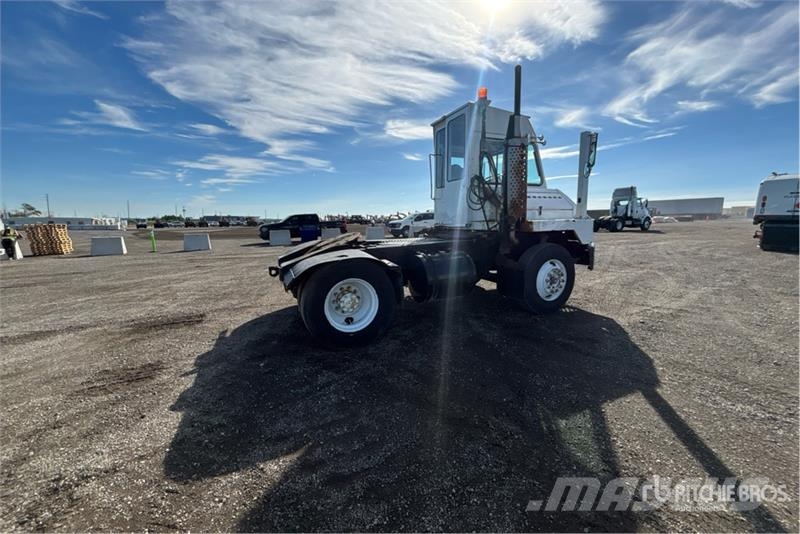 Kalmar 4x2 Spotter Truck Terminalivedukid