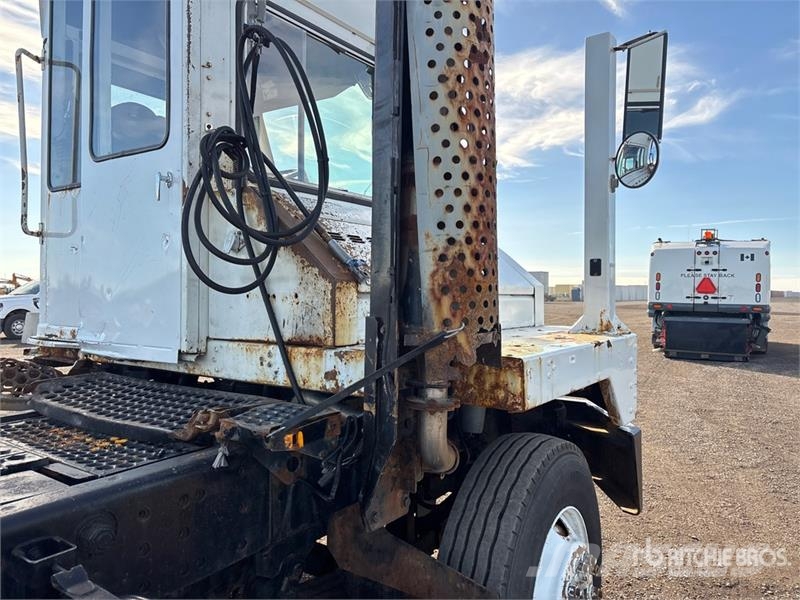 Kalmar 4x2 Spotter Truck Terminalivedukid