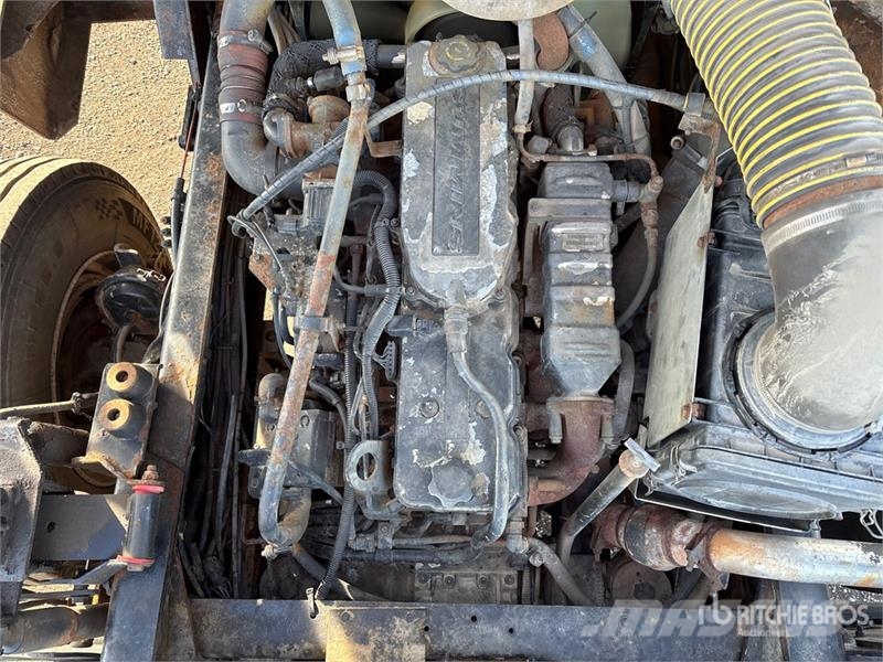 Kalmar 4x2 Spotter Truck Terminalivedukid