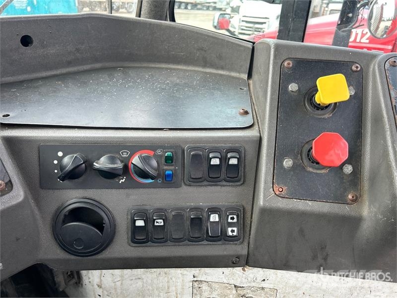 Kalmar Ottawa T2 4x2 Spotter Truck 터미널 트랙터