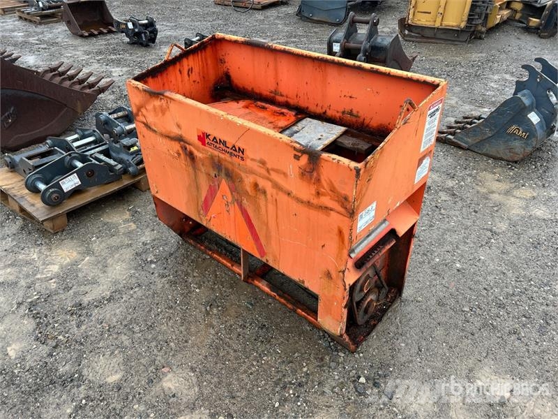  Kanlan 3 pt Hitch Salt Spreader Hiekan- ja suolanlevittimet