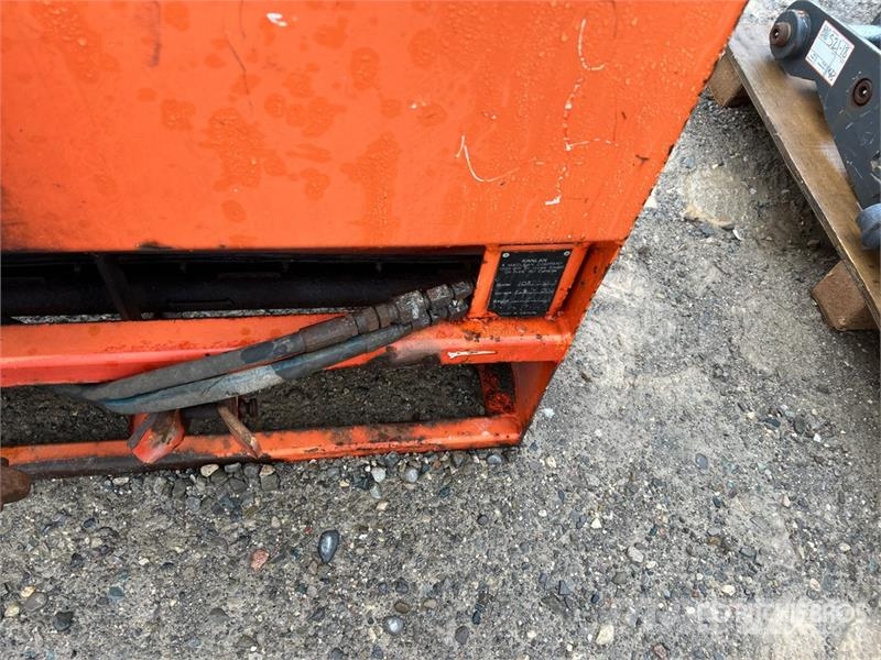  Kanlan 3 pt Hitch Salt Spreader Hiekan- ja suolanlevittimet