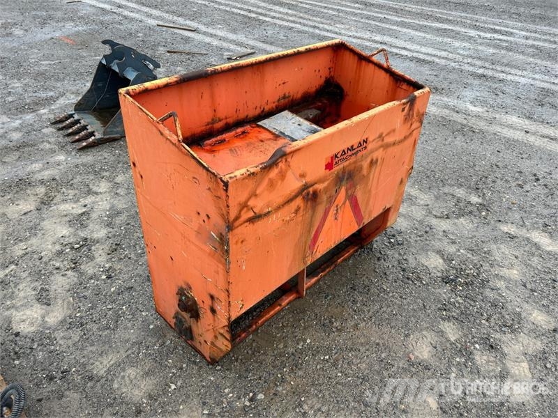  Kanlan 3 pt Hitch Salt Spreader Hiekan- ja suolanlevittimet
