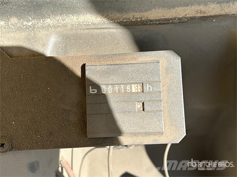 Kärcher Walk-Behind Electric Floor Scrubber مقطورات أخرى