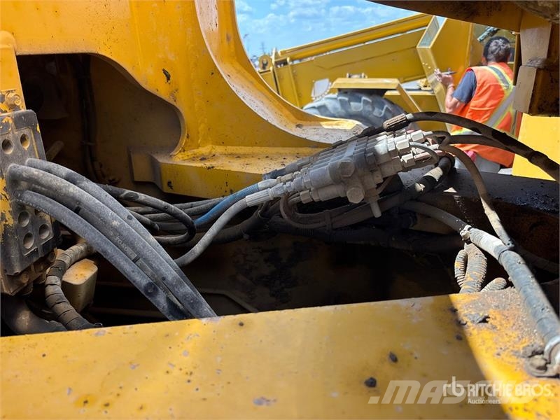 Kawasaki 92ZV-2 Wheel Loader Kolové nakladače