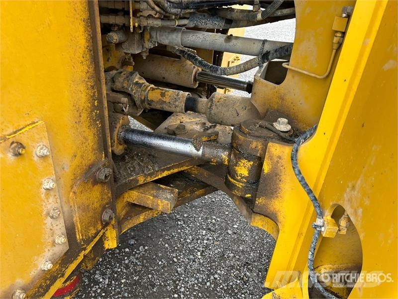 Kawasaki 92ZV-2 Wheel Loader Kolové nakladače