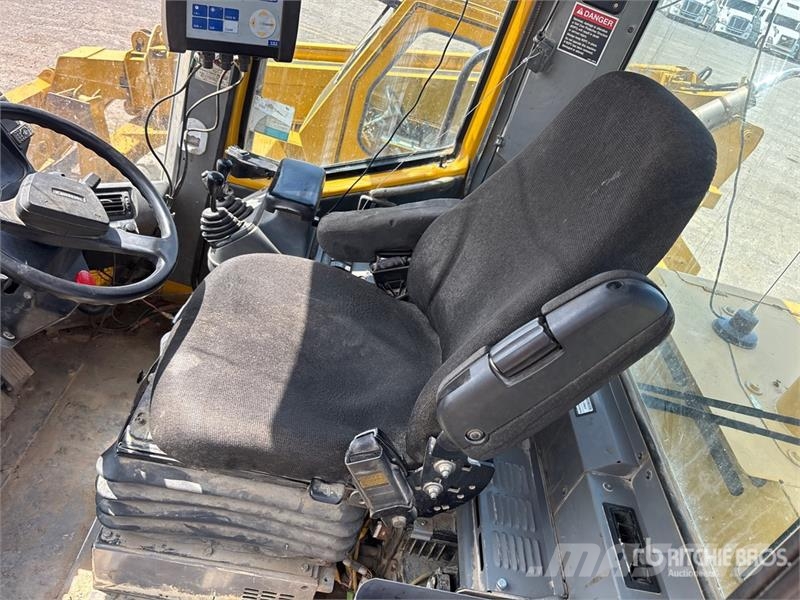 Kawasaki 92ZV-2 Wheel Loader Kolové nakladače