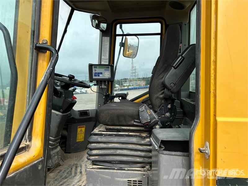 Kawasaki 92ZV-2 Wheel Loader Kolové nakladače