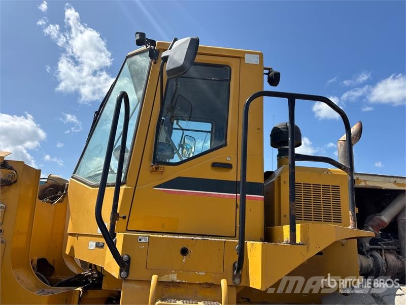 Kawasaki 92ZV-2 Wheel Loader Kolové nakladače