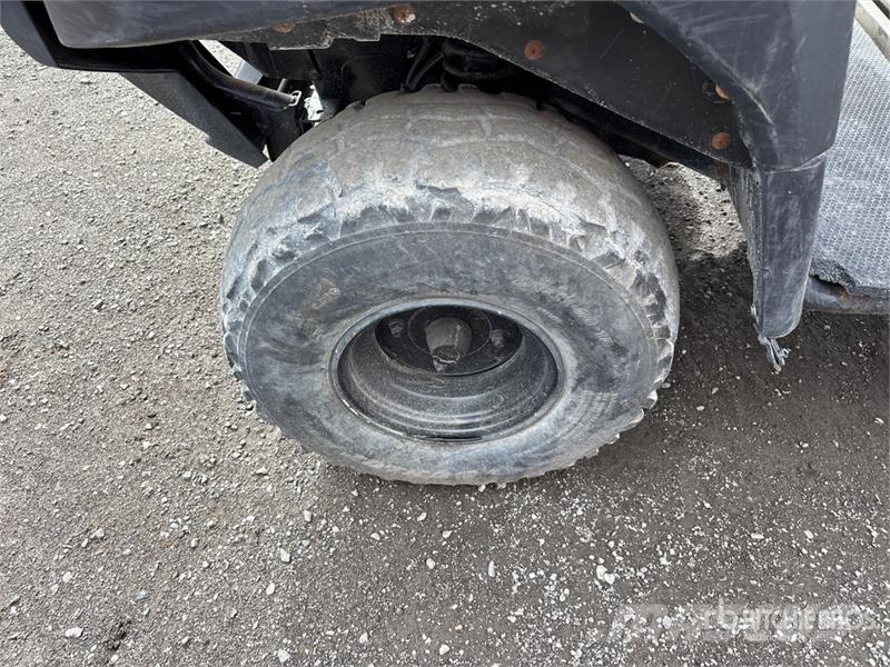 Kawasaki KAF620E Maquinaria para servicios públicos