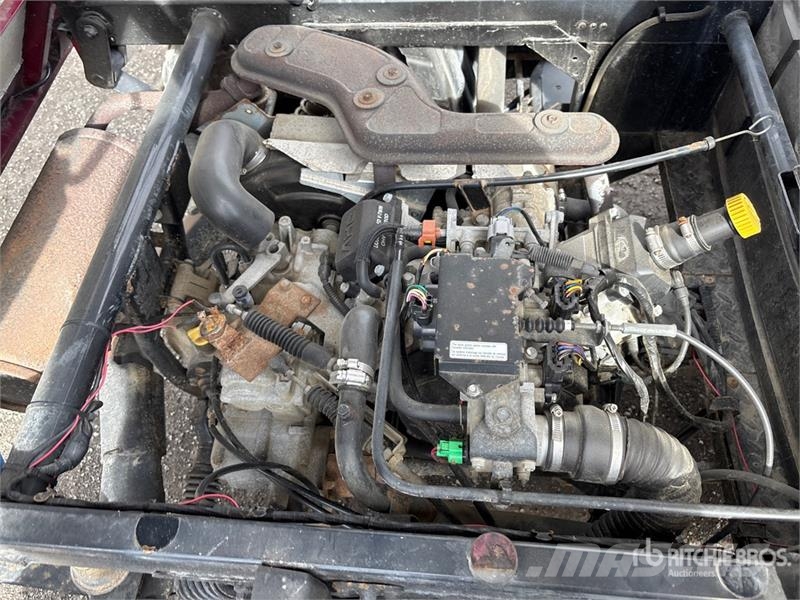 Kawasaki KAF620E Maquinaria para servicios públicos