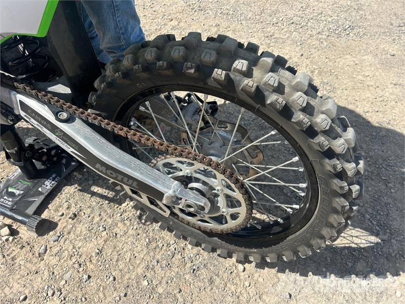 Kawasaki KX250 Motocross Bike 全地形車