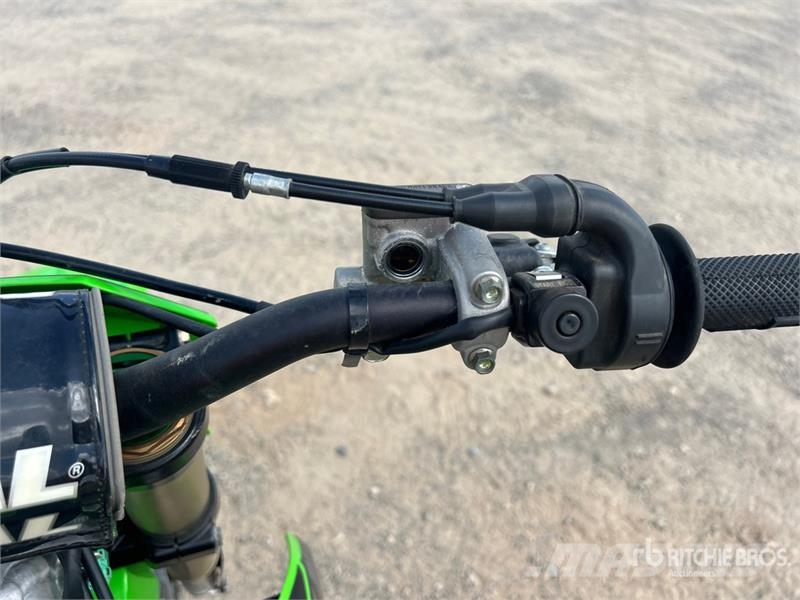 Kawasaki KX250 Motocross Bike 全地形車
