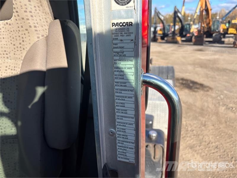 Kenworth 370 4x2 Hooklift Truck Kotalni prekucni tovornjaki