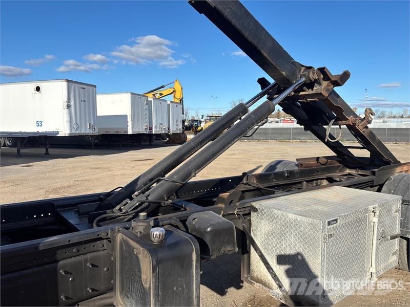 Kenworth 370 4x2 Hooklift Truck Kotalni prekucni tovornjaki