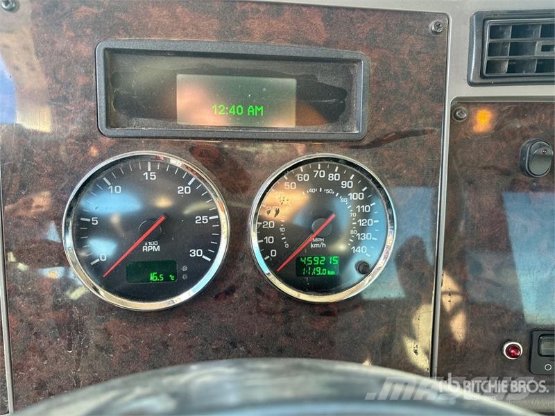 Kenworth 370 4x2 Hooklift Truck Kotalni prekucni tovornjaki