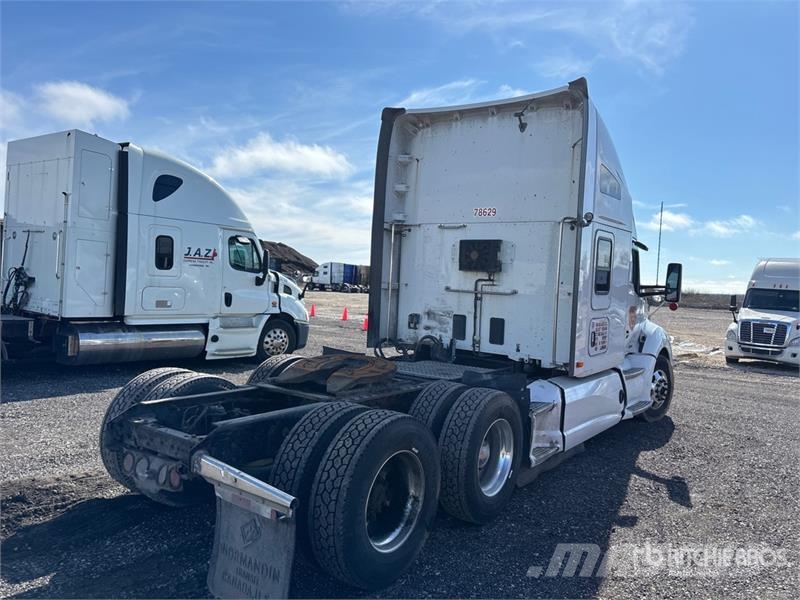Kenworth 6x4 T/A Sleeper Truck Tractor (Inoperable) Motrici e Trattori Stradali