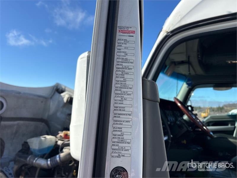 Kenworth 6x4 T/A Sleeper Truck Tractor (Inoperable) Motrici e Trattori Stradali
