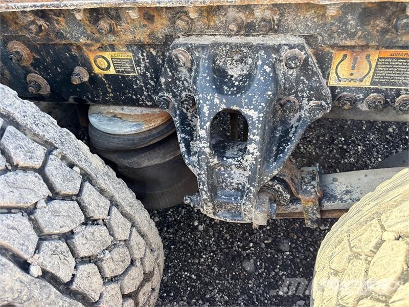 Kenworth 6x4 T/A Sleeper Truck Tractor (Inoperable) Motrici e Trattori Stradali