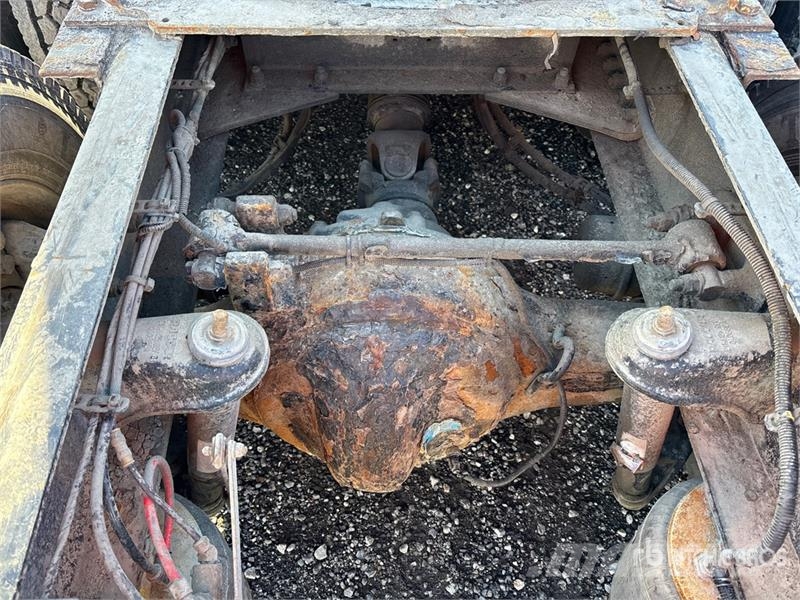 Kenworth 6x4 T/A Sleeper Truck Tractor (Inoperable) Motrici e Trattori Stradali
