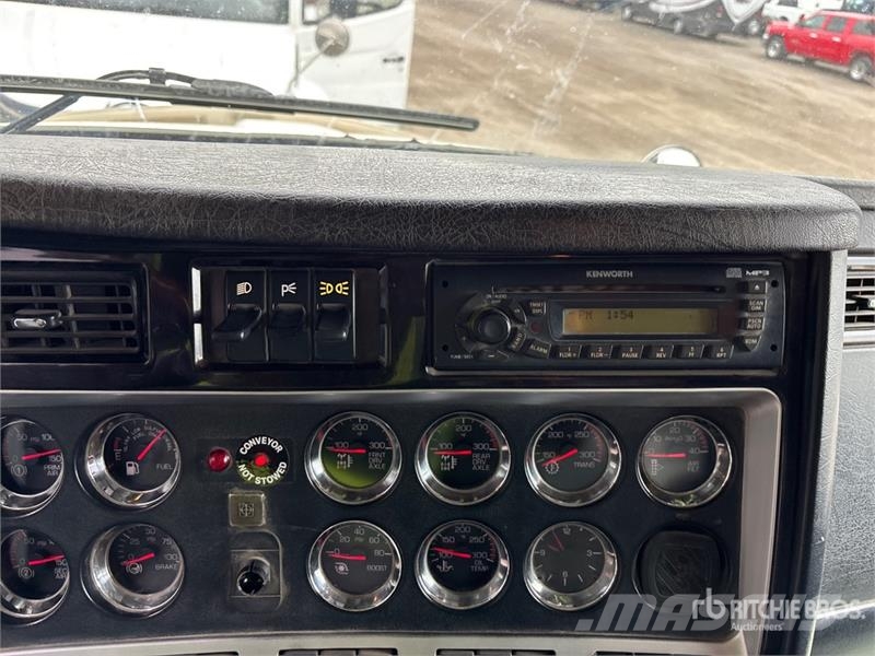 Kenworth Dahms Ultra 18 on Kenworth T800 8x4 Twin-Steer St Stroje na výrobu betonových prefabrikátů