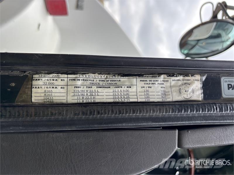 Kenworth Dahms Ultra 18 on Kenworth T800 8x4 Twin-Steer St Stroje na výrobu betonových prefabrikátů