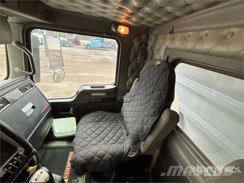 Kenworth Dahms Ultra 18 on Kenworth T800 8x4 Twin-Steer St Stroje na výrobu betonových prefabrikátů