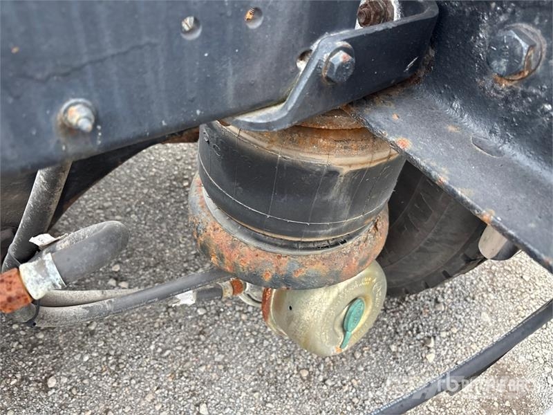 Kenworth K100E Vetopöytäautot