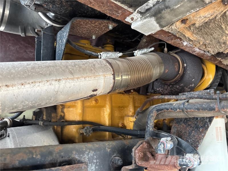 Kenworth K100E Vetopöytäautot