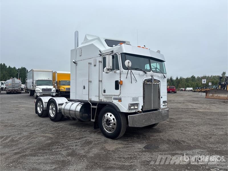 Kenworth K100E Vetopöytäautot